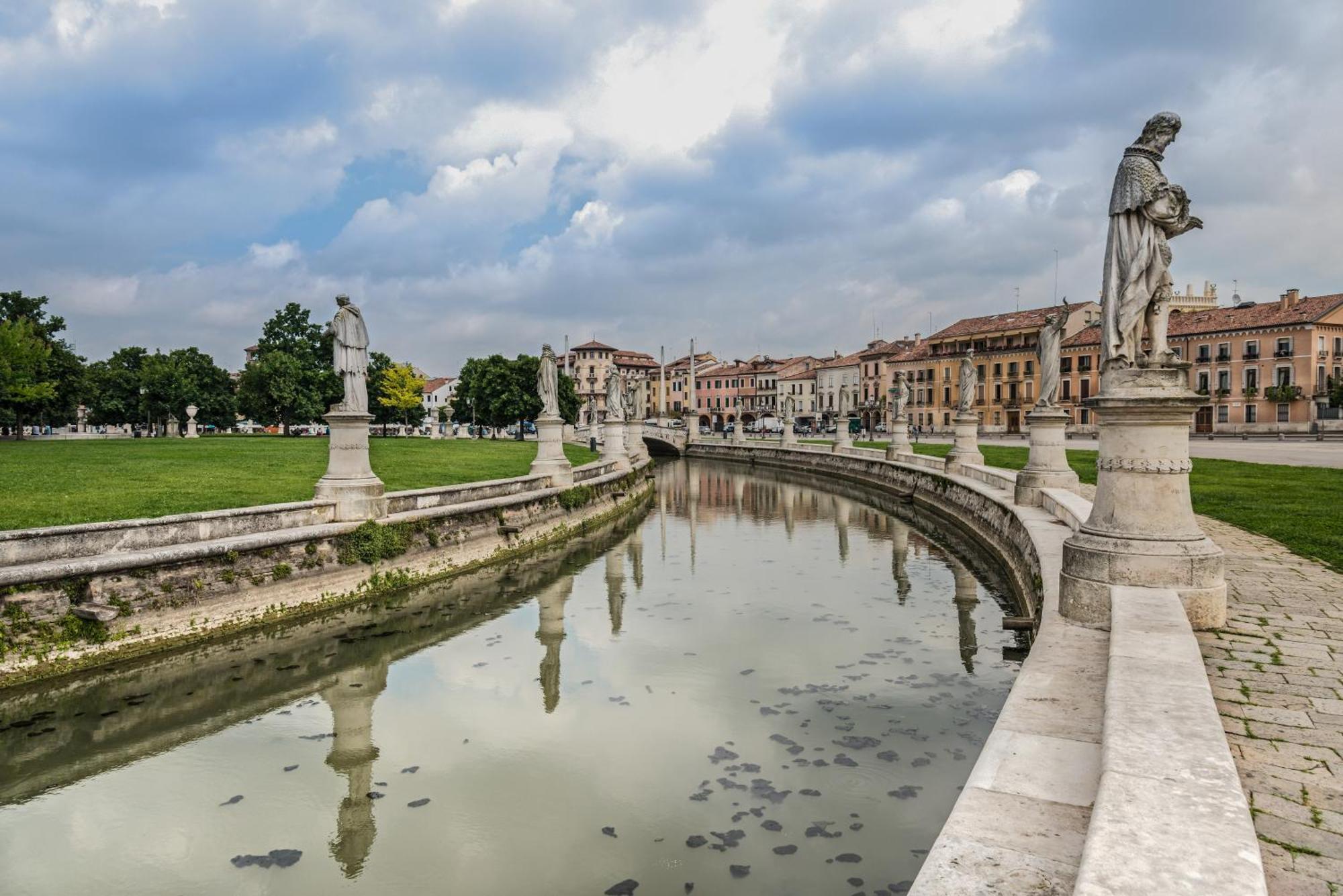Amikales Rooms Padova Exterior photo
